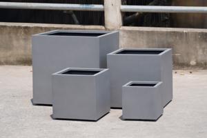 Polystone Contemporary Cube - Pebble Grey